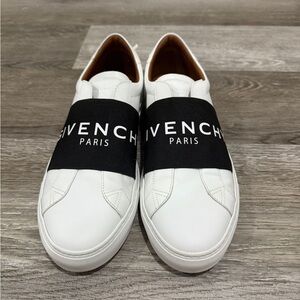 Givenchy Men's White Sneakers with Black Strap